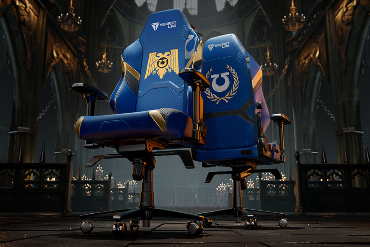 A stock photo of the Warhammer 40K gaming chair from Secretlab