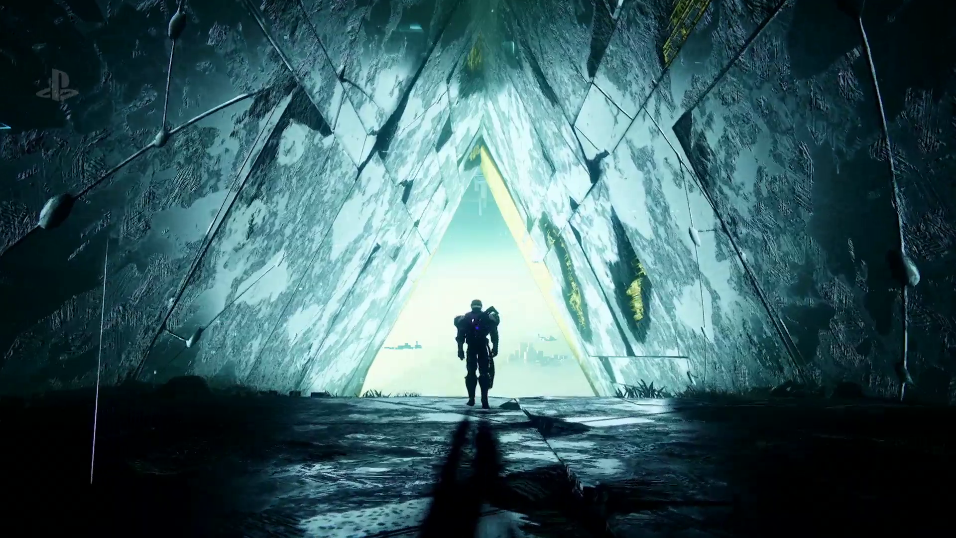 Destiny 2: Curse of Osiris - Titan entering triangular passage